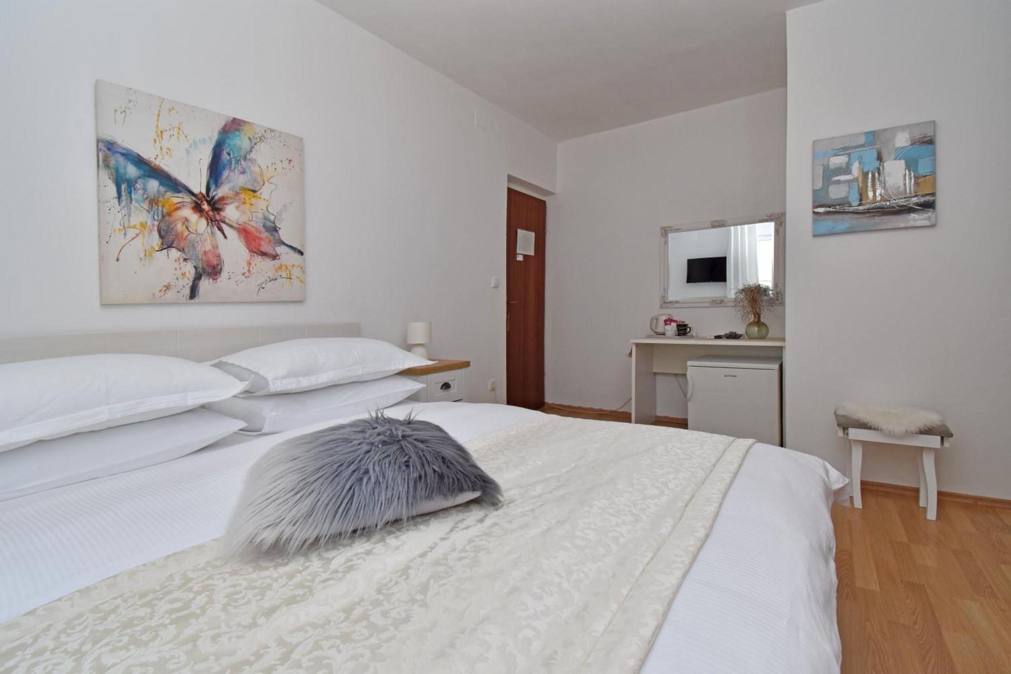 Apartment & Rooms Meri Tučepi エクステリア 写真