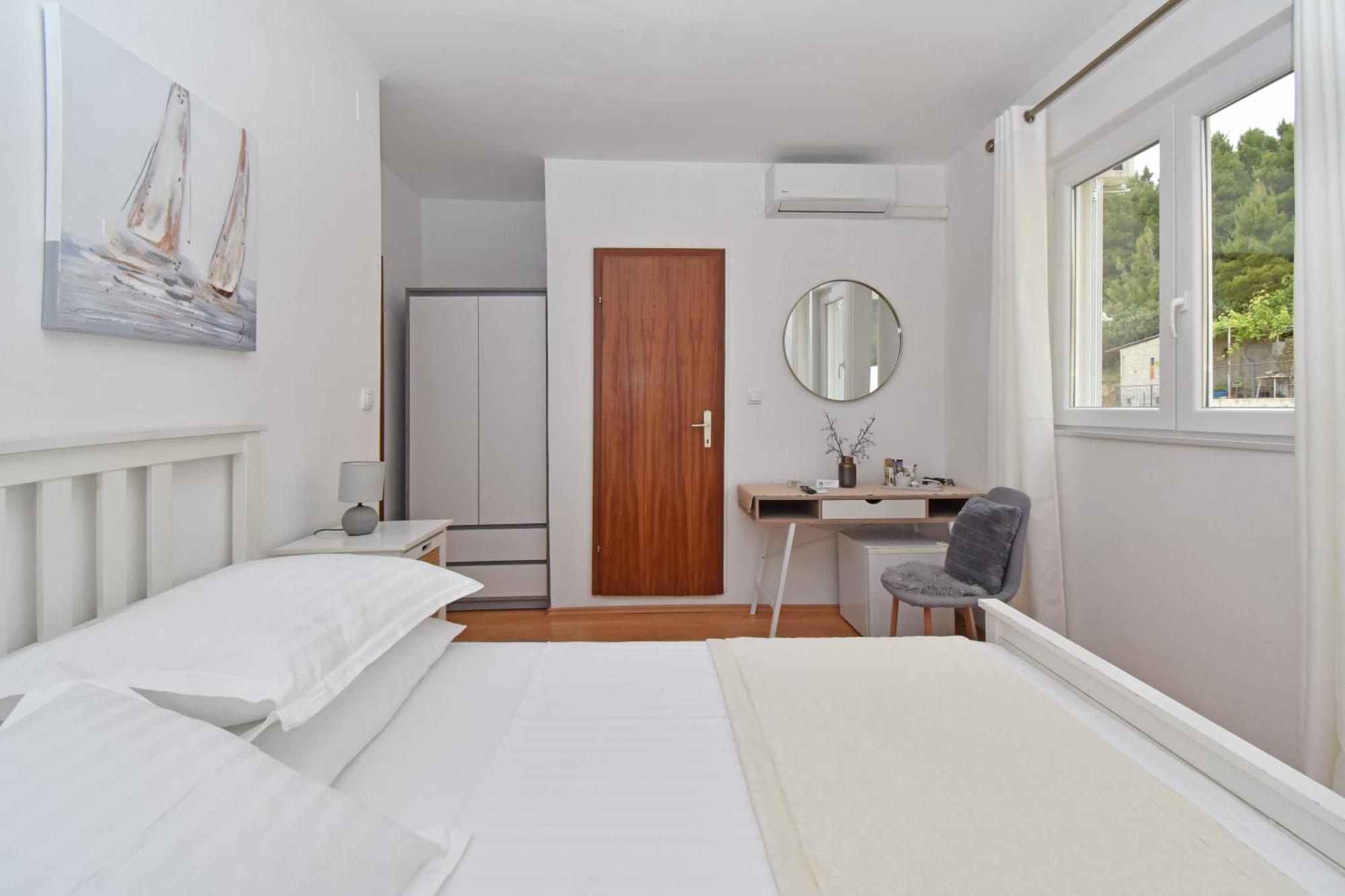 Apartment & Rooms Meri Tučepi エクステリア 写真