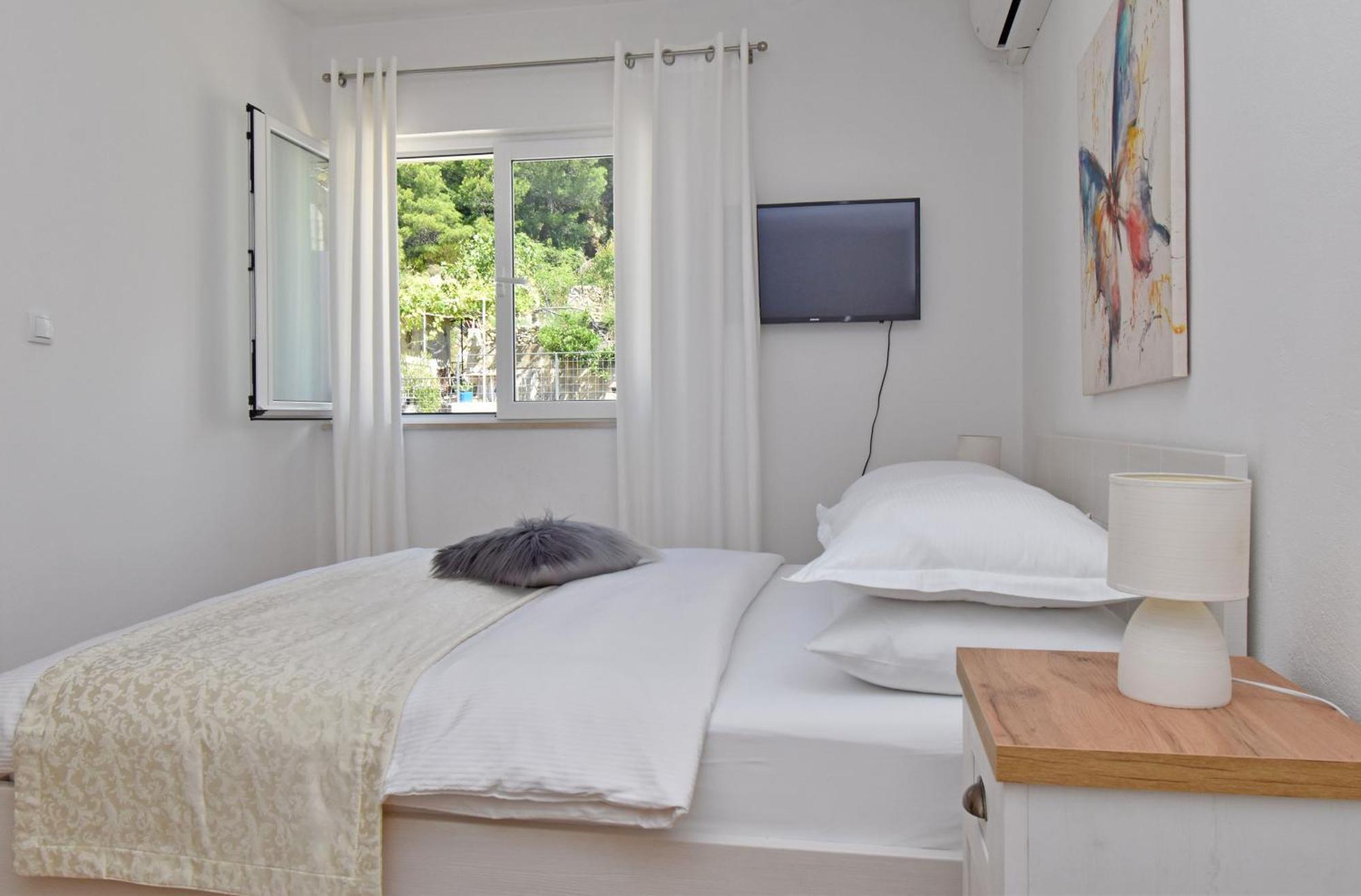 Apartment & Rooms Meri Tučepi エクステリア 写真
