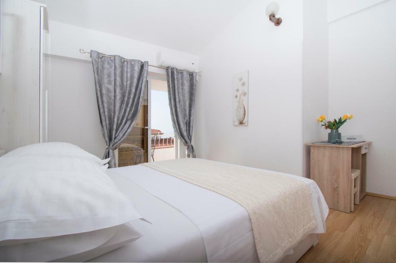 Apartment & Rooms Meri Tučepi エクステリア 写真