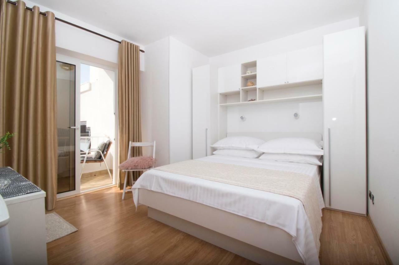 Apartment & Rooms Meri Tučepi エクステリア 写真