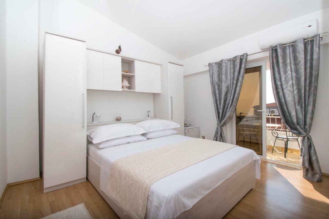 Apartment & Rooms Meri Tučepi エクステリア 写真