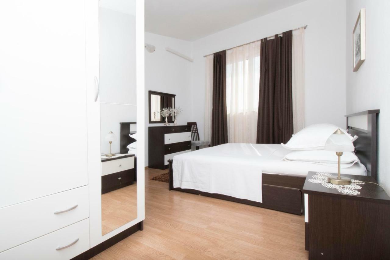 Apartment & Rooms Meri Tučepi エクステリア 写真